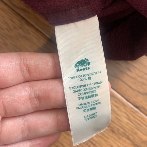 ROOTS Burgandy Corduroy Button Up - Picture 3 of 4